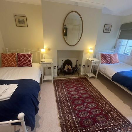 The Portland Guesthouse Челтнъм Екстериор снимка