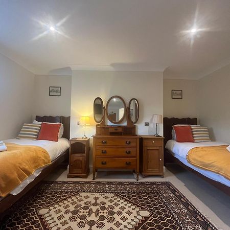 The Portland Guesthouse Челтнъм Екстериор снимка
