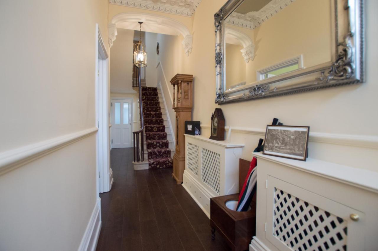 The Portland Guesthouse Челтнъм Екстериор снимка