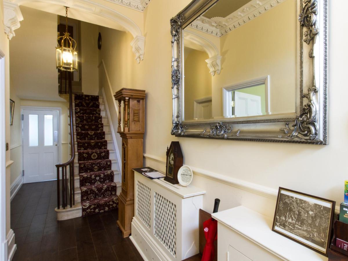 The Portland Guesthouse Челтнъм Екстериор снимка
