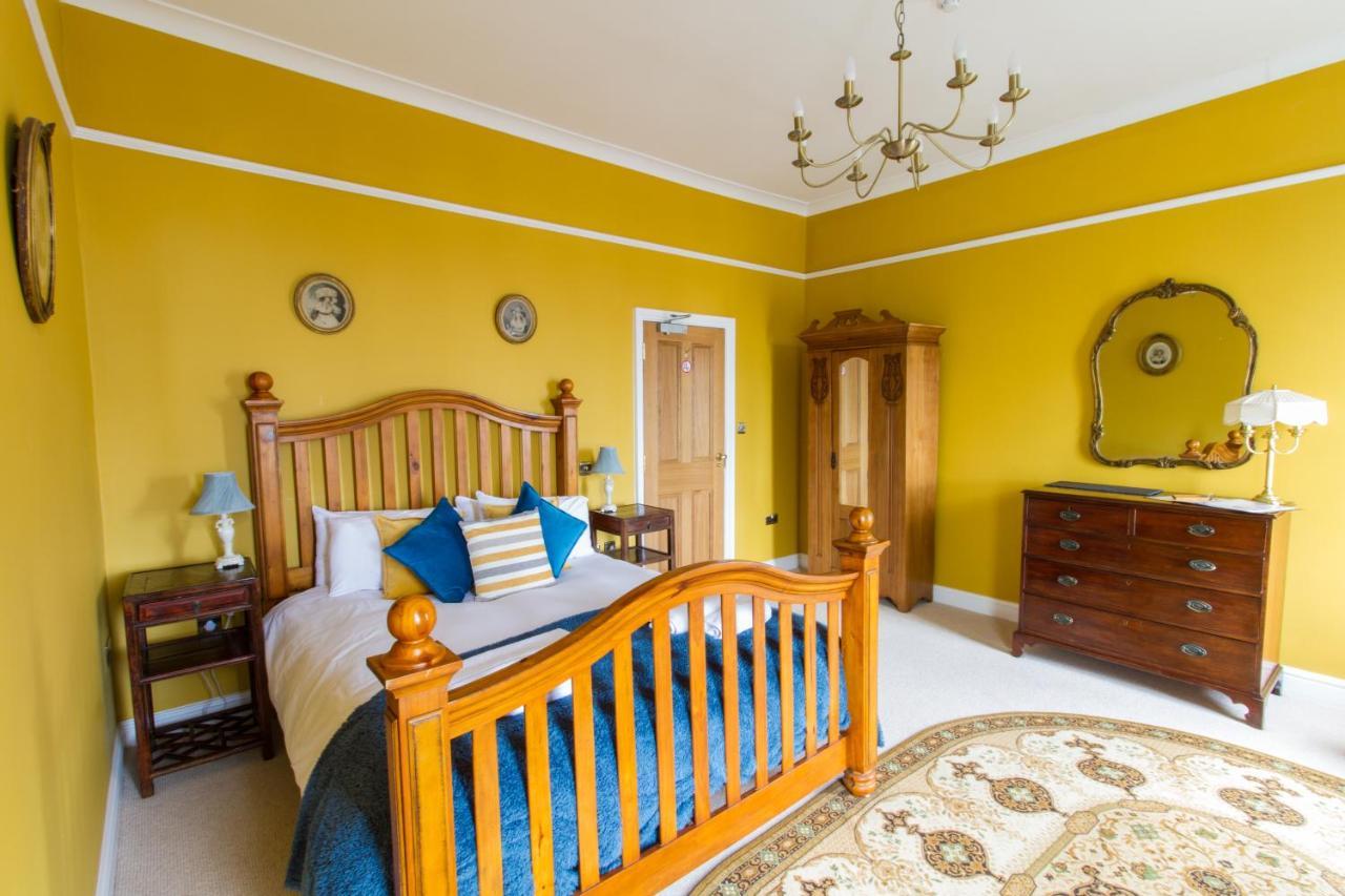 The Portland Guesthouse Челтнъм Екстериор снимка