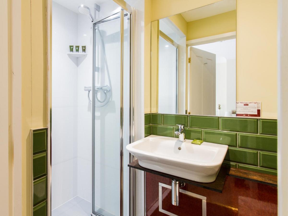 The Portland Guesthouse Челтнъм Екстериор снимка