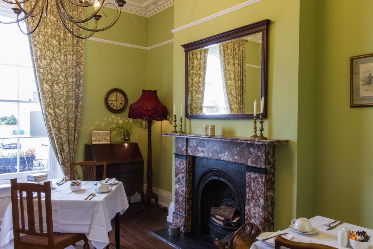 The Portland Guesthouse Челтнъм Екстериор снимка