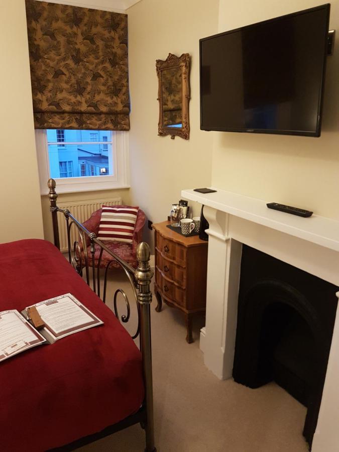 The Portland Guesthouse Челтнъм Екстериор снимка