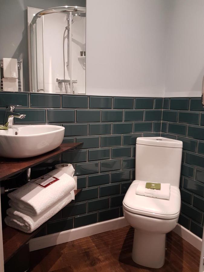 The Portland Guesthouse Челтнъм Екстериор снимка